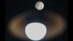 Melihat Fenomena Bulan Purnama Merah Muda dari Langit Depok