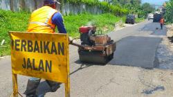 Jelang Mudik Lebaran, Perbaikan Jalan di KBB Ditargetkan Rampung H-7<