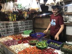 Harga Cabai Stabil, Bawang Merah Merangkak Naik