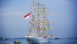KRI Bima Suci Berlayar Arungi Benua Asia hingga Eropa Selama 7 Bulan