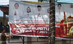 Satpol PP Copoti Baliho Bupati Meranti M Adil yang Ditangkap KPK