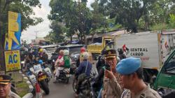 Loyalis Anas Urbaningrum Padati Lapas Sukamiskin Bandung, Lalu Lintas Macet <