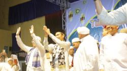 Ribuan Umat Islam Hadiri Ceramah Ustaz Abdul Somad di GOR Baturaja, Takbir Menggema<
