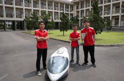 Mobil Semar Urban Hydroz Karya Mahasiswa UGM Berlaga pada Shell Eco Marathon 2023<