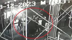 Brutal, Geng Motor Bandung Keroyok Karyawan Kedai Kopi dan Juru Parkir, Pelaku Masih Berkeliaran<