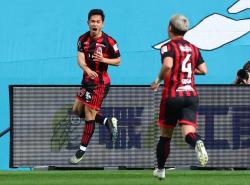 Bintang Thailand Cetak Gol Perdana di Jepang, Mimpi Buruk Indonesia Bawa Timnya Menang Besar