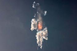 Potret Pesawat Antariksa Starship SpaceX Meledak Saat Uji Coba di Texas