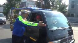 Mobil Pikap Berpenumpang Marak di Purwakarta, Sopir Langsung Kena Tegur Polisi  <