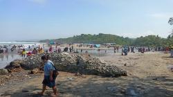 Pantai Manalusu Garut Diserbu Pengunjung, Polda Jabar Siagakan Personel