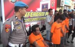 Polisi Tangkap 4 Anggota Geng Motor yang Serang Warga, 1 Ditembak<