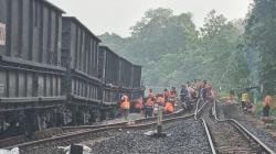 Ada Jalur Ambles, Perjalanan Kereta Api Lintas Tanjungkarang-Baturaja-Kertapati Dibatalkan
