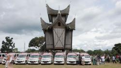 Serahkan 20 Ambulans untuk RSUD se-Sumbar, Prabowo: Bukti Dukungan untuk Kesehatan Masyarakat