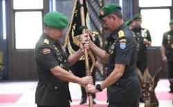 Mayjen Iwan Setiawan Pegang Tongkat Komando Pangdam Tanjungpura: Sebagai Prajurit Selalu Siap!<