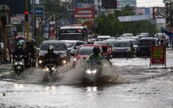 Drainase Buruk, Akses Jalan Yogyakarta-Solo Sering Banjir