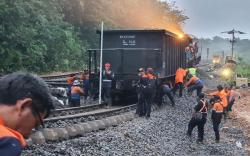 Perjalanan Kereta Sumsel - Lampung Masih Dihentikan, PT KAI Minta Maaf<