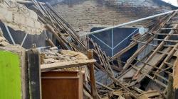 Rumah di Ngamprah KBB Ambruk Jelang Tengah Malam, Pasutri Terluka<