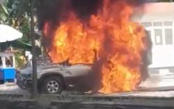 Mobil Terbakar Usai Isi Bensin di SPBU Kumai, Terdengar Ledakan Keras<