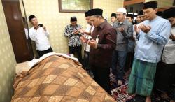 Kabar Duka, Mantan Wakil Gubernur Jateng KH Achmad Meninggal Dunia<