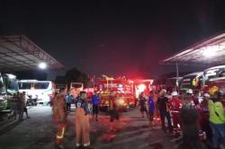 Berawal dari Karyawan Bakar Sampah, Begini Kronologi Kebakaran Garasi Bus Maju Lancar di Bantul