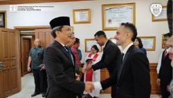 WNA Meksiko dan Italia Pilih Jadi WNI, Ucapkan Sumpah di Kemenkumham Bali<