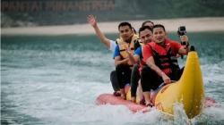 Miliki Garis Pantai 10 Km, Sandiaga Ajak Healing Nikmati Wisata Bahari Desa Kelawi Lampung