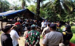 Tim Gabungan Tutup Tambang Minyak Ilegal di Keluang Muba, Warga Minta Solusi
