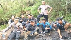 5 Pelajar MA Persis Tarogong Tersesat di Gunung Guntur Garut, Selamat Dievakuasi Polisi