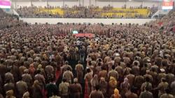Ganjar Kumpulkan 15.000 Kades dan Perangkat Desa di GOR Jatidiri Semarang, Ada Apa?