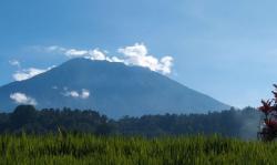 Pemandu Gunung Tolak Rencana Koster Tutup Wisata Pendakian, Singgung Perekonomian Warga