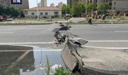 Ngeri, Ribuan Penghuni Apartemen Dievakuasi gegara Tanah Menyembul Tiba-Tiba
