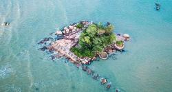 Viral, Pulau Terkecil di Dunia Ada di Singkawang, Luasnya Hanya 0,5 Hektare