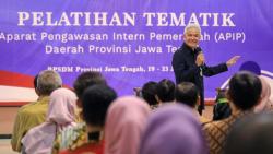  Ganjar jadi Mentor Inspektorat se-Jateng, Beri Penguatan Materi Antikorupsi
