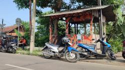 Pos Pemuda Pancasila Ciandam Sukabumi Diduga Dibakar OTK, Api Dipadamkan Warga