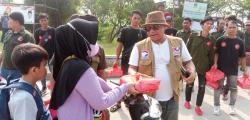 Partai Perindo Gandeng LSM di Bekasi Berikan Ratusan Paket Nasi Kotak untuk Masyarakat