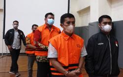 KPK Tahan 3 Pejabat Kabupaten Pemalang