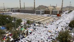 Menag Minta PPIH Rumuskan Skema Bantu Jemaah Haji Lansia Badal Lontar Jumrah