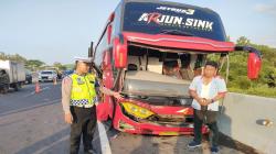 Kecelakaan di Tol Cipali Hari Ini, Bus Agramas Oleng Tabrak Pembatas 1 Tewas 2 Luka