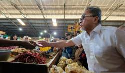  Zulkifli Hasan Bagi-bagi Uang di Pasar Bandarjo Semarang, Begini Respons Panwaslu