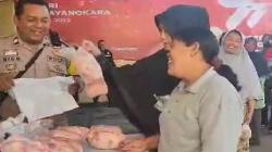 Ringankan Beban Masyarakat, Polres Cimahi Gelar Pasar Murah Ayam Potong di Batujajar