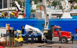 Puing-Puing Kapal Selam Titan OceanGate