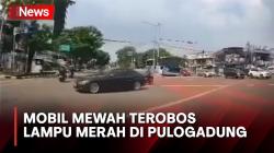 Mobil Mewah Terobos Lampu Merah dan Nyaris Tabrakan di Pulogadung, Kasus Diselidiki Polisi