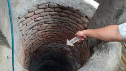 Guru Honorer Jatuh ke Sumur sedalam 15 Meter, Evakuasi Dramatis Pakai Alat Seadanya<
