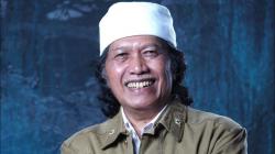 Sosok Cak Nun, Budayawan dan Tokoh Intelektual Muslim Indonesia