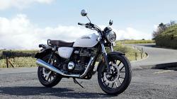 Motor Bergaya Klasik Honda GB350 Tampil Lebih Segar, Harga Mulai Rp59 Jutaan