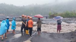 Banjir Lahar Dingin di Lumajang, Gubernur Khofifah Sigap Kirim Tim dan Bantuan