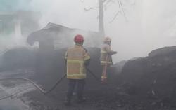 Kebakaran di Lapak Pemulung Bekasi, Satu Unit Mobil Pemadam Dikerahkan
