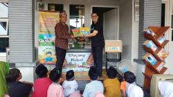 Peduli Literasi, MNC Peduli Beri Bantuan Buku Bacaan ke Rumah Baca Jatiwayang Semarang<
