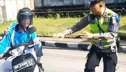 Video Viral Pelajar Hindari Razia di Karangasem Bali, Nyaris Terlindas Truk<