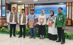 Bupati Pasangkayu Serahkan Sertifikat Halal UKM saat Rakor GTRA BPN/ATR