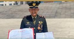 Mantap! Perwira Muda TNI AD Raih Medali Emas Kursus Sniper di China 